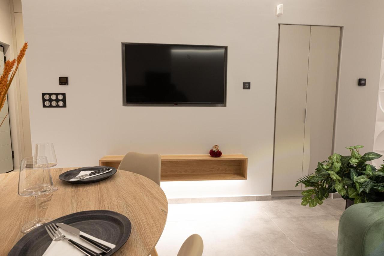 Billmar Luxury Apartment In The Center Of Gythio Eksteriør billede